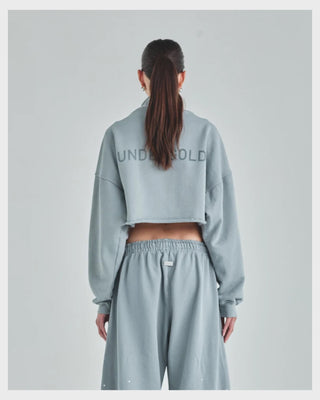 W Act 1 UNDGLD Crewneck Light Gray