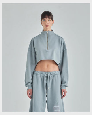 W Act 1 UNDGLD Crewneck Light Gray